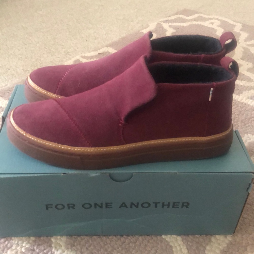 Toms Paxton brand new in box